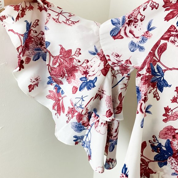 NEW MISA floral print bell sleeve swing v-neck blouse small - Picture 2 of 5